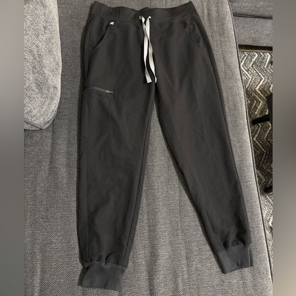 FIGS Women’s Scrub Joggers